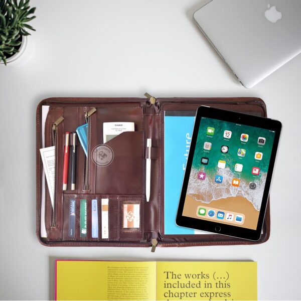 Professional Padfolio / Portfolio - Zippered - Image 5
