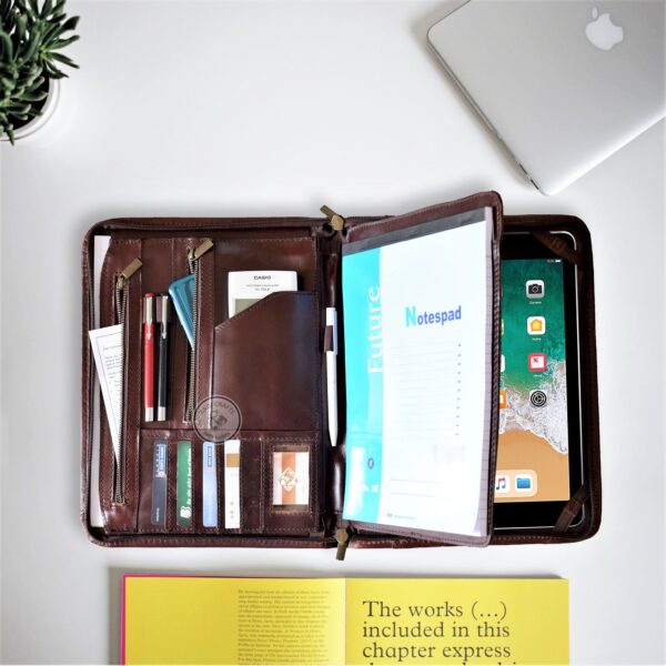 Professional Padfolio / Portfolio - Zippered - Image 8